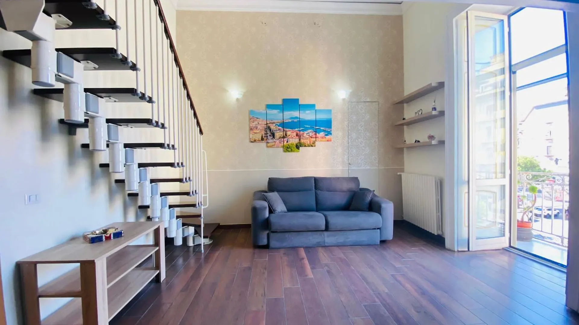 Holiday Home Napoli Station Apartment Naples